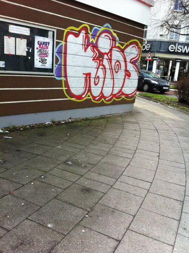 Graffiti Bombing - Photo by gartenzwerg - kids