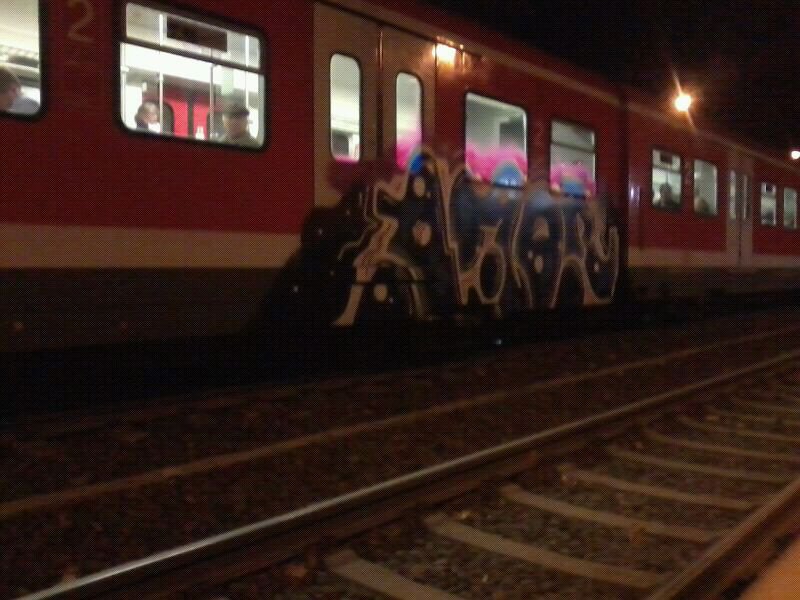 Graffiti Train - Photo by gartenzwerg - amor, s6
