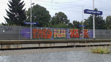 Graffiti Bombing - Photo by gartenzwerg - faco, rbh, kior