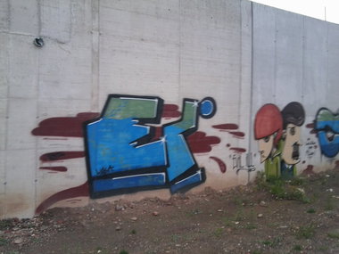 Graffiti Bombing - Photo by gartenzwerg - ei