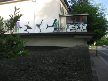 Graffiti Wall - Photo by gartenzwerg - ESCrew, EWC, Rooftop