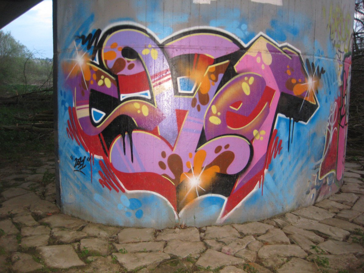 Graffiti Wall - Photo by gartenzwerg - SHET