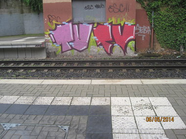 Graffiti Bombing - Photo by gartenzwerg - tv, tv