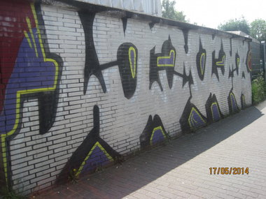 Graffiti Bombing - Photo by gartenzwerg - wcmcmb