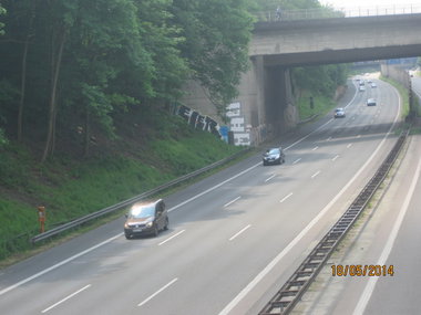 Graffiti Bombing - Photo by gartenzwerg - eier, coe