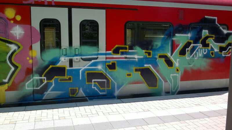 Graffiti Train - Photo by gartenzwerg - abc, duo