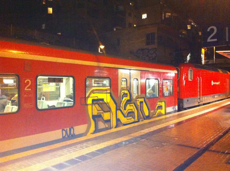 Graffiti Train - Photo by gartenzwerg - duo, abc