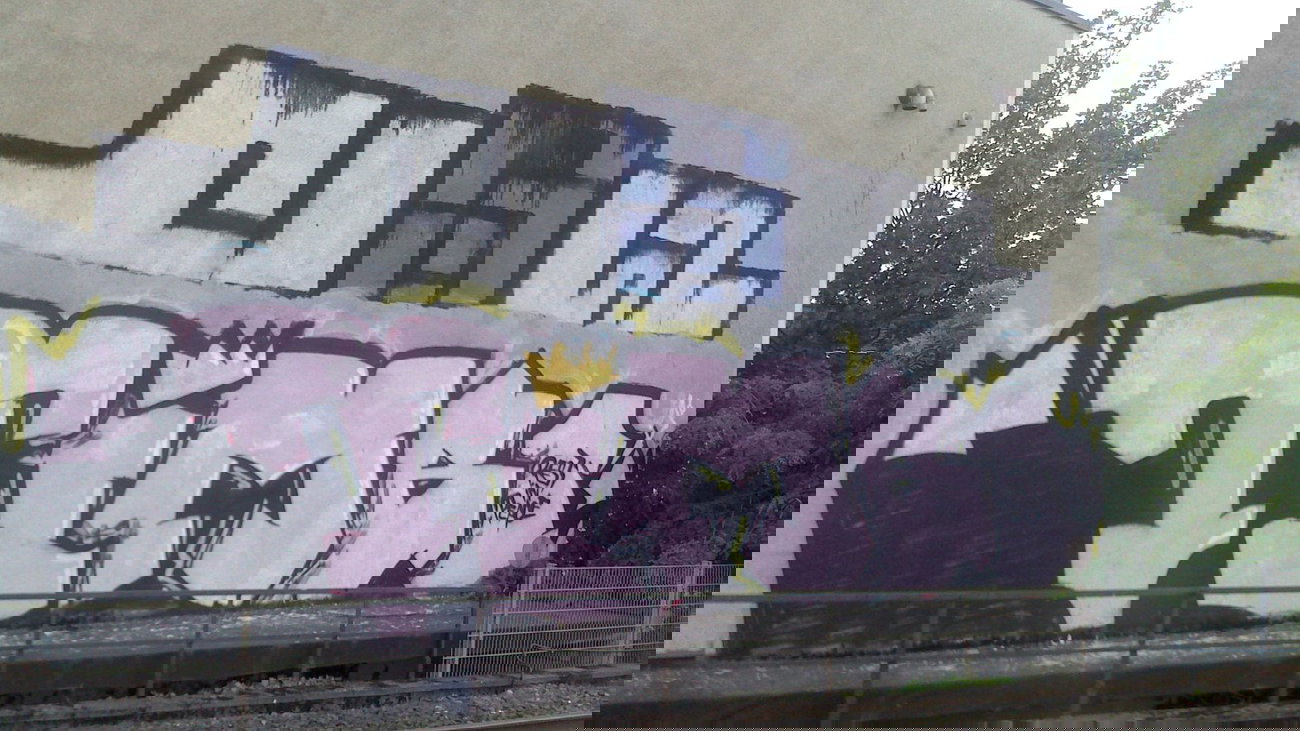 Graffiti Bombing - Photo by gartenzwerg - usw, timbo