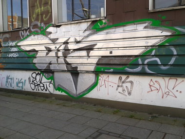Graffiti Bombing - Photo by gartenzwerg - as