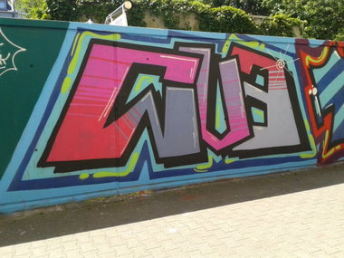 Graffiti Wall - Photo by gartenzwerg - cva