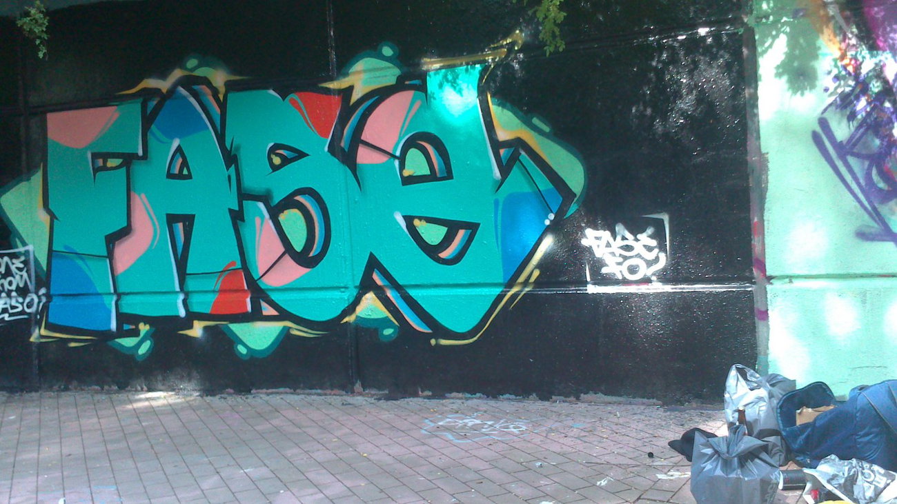 Graffiti Wall - Photo by gartenzwerg - fase