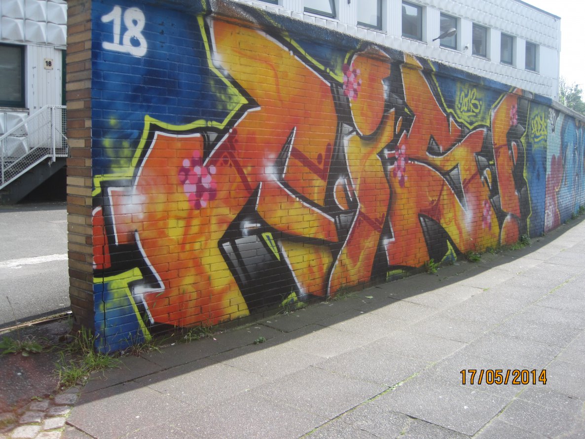Graffiti Wall - Photo by gartenzwerg