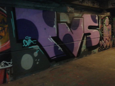 Graffiti Bombing - Photo by gartenzwerg - tv´S