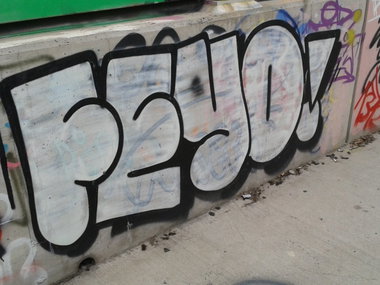 Graffiti Wall - Photo by gartenzwerg - feyo!