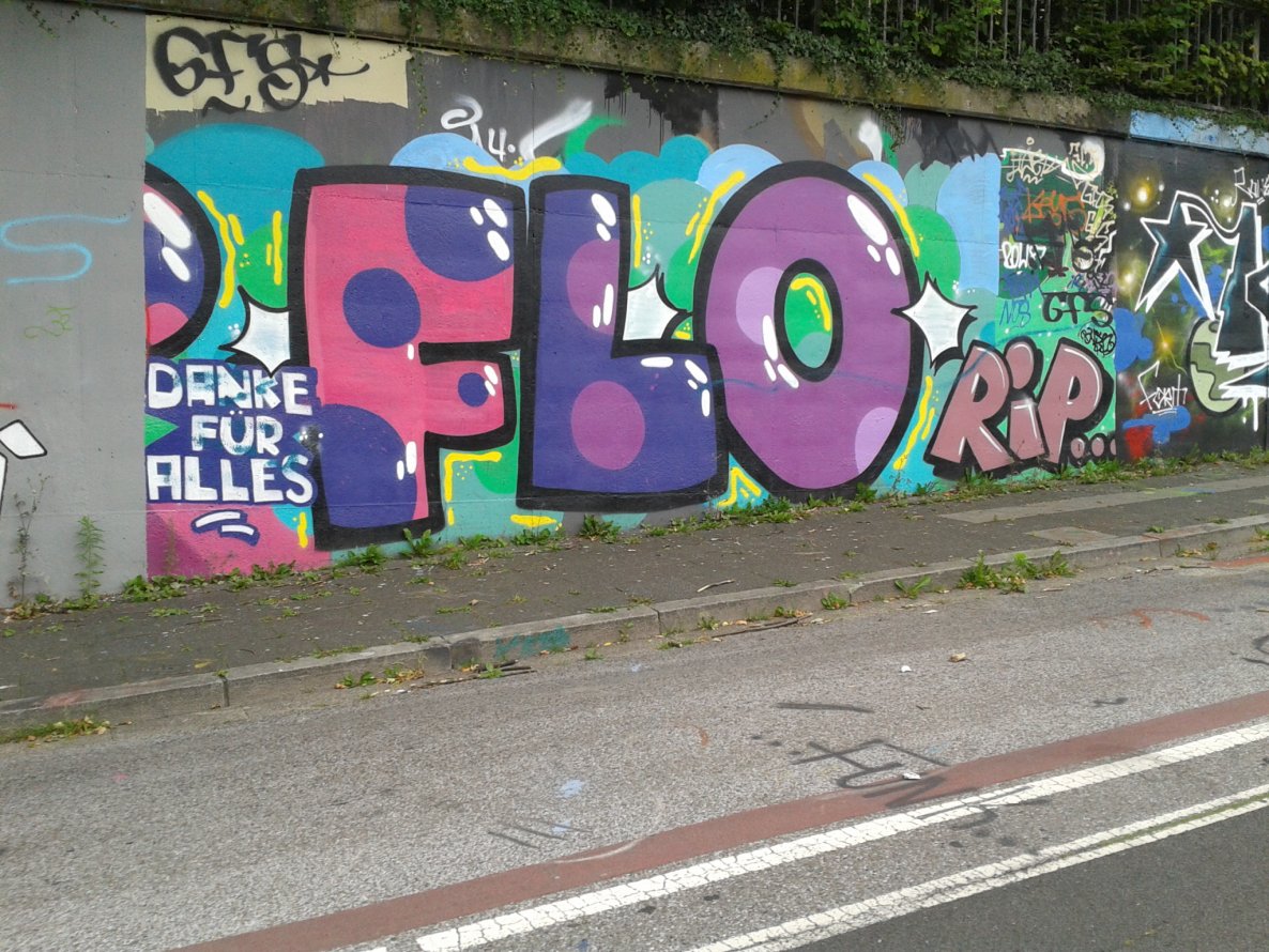 Graffiti Wall - Photo by gartenzwerg - flo