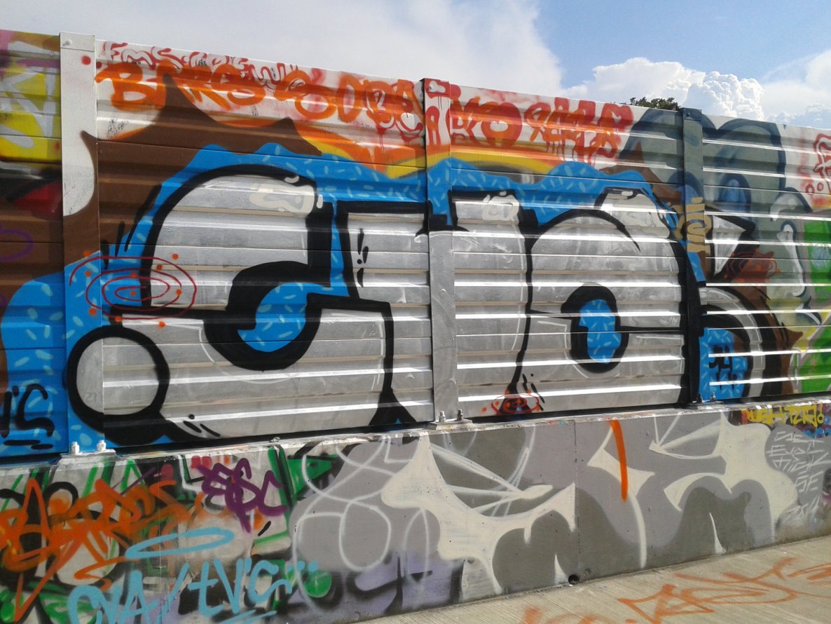 Graffiti Wall - Photo by gartenzwerg - cva