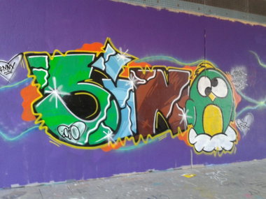 Graffiti Wall - Photo by gartenzwerg - sino