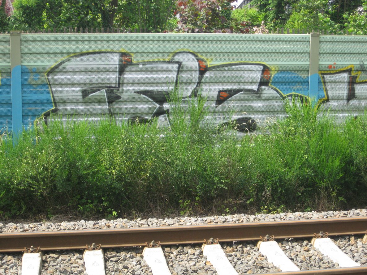 Graffiti Wall - Photo by gartenzwerg - Feis