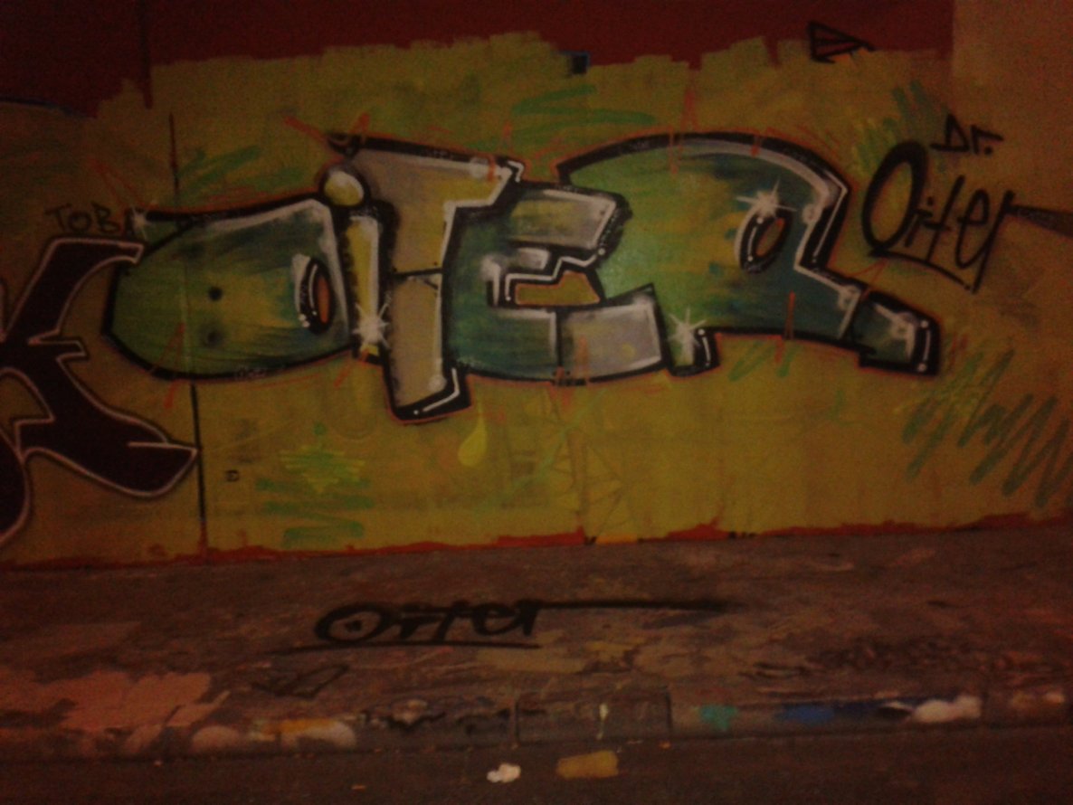 Graffiti Wall - Photo by gartenzwerg - oiter