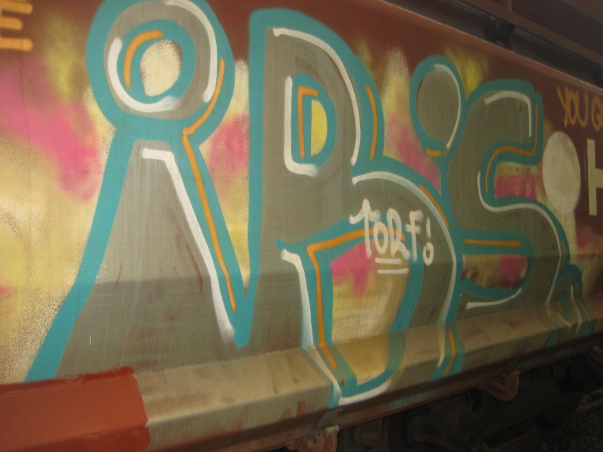 Graffiti Wall - Photo by gartenzwerg