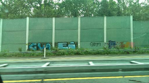 Graffiti Bombing - Photo by gartenzwerg - cva, ei