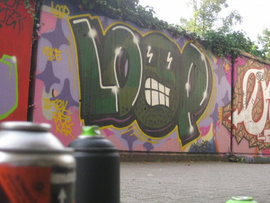 Graffiti Wall - Photo by gartenzwerg - Loop