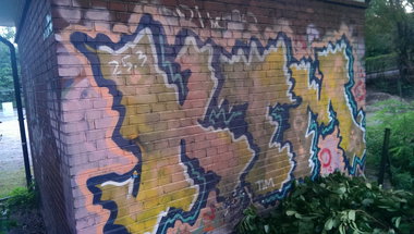 Graffiti Bombing - Photo by gartenzwerg - ktm