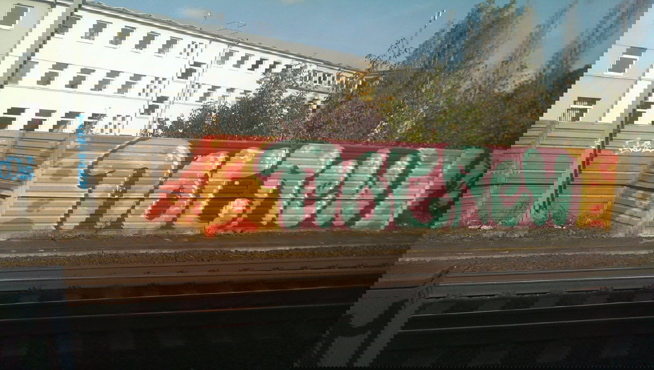 Graffiti Bombing - Photo by gartenzwerg - nocrew