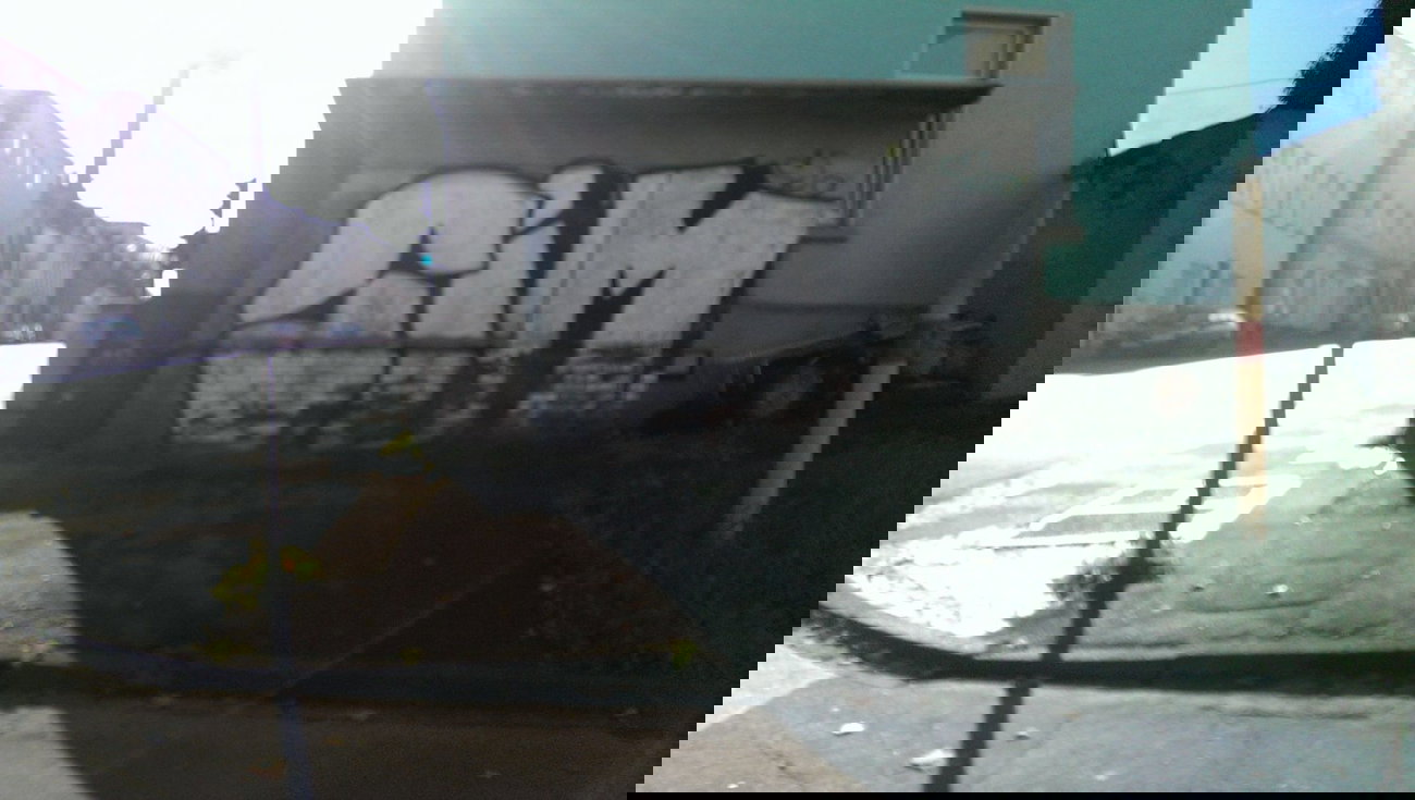 Graffiti Bombing in Essen - Photo by gartenzwerg - sim