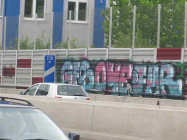 Graffiti Wall - Photo by gartenzwerg - GFS, OYE, FAR