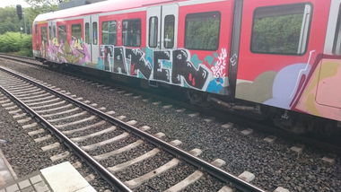 Graffiti Train - Photo by gartenzwerg - taker