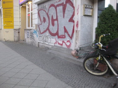 Graffiti Bombing - Photo by gartenzwerg - DCK