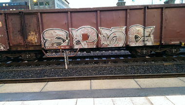Graffiti Train in Essen - Photo by gartenzwerg - epsc