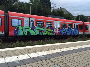 Graffiti Train - Photo by gartenzwerg - ibes, nice, esko