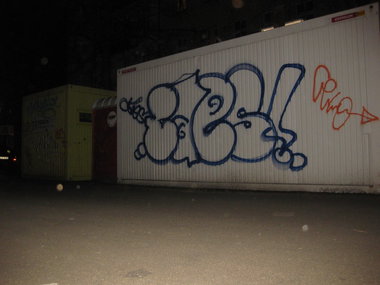 Graffiti Bombing - Photo by gartenzwerg - CAES
