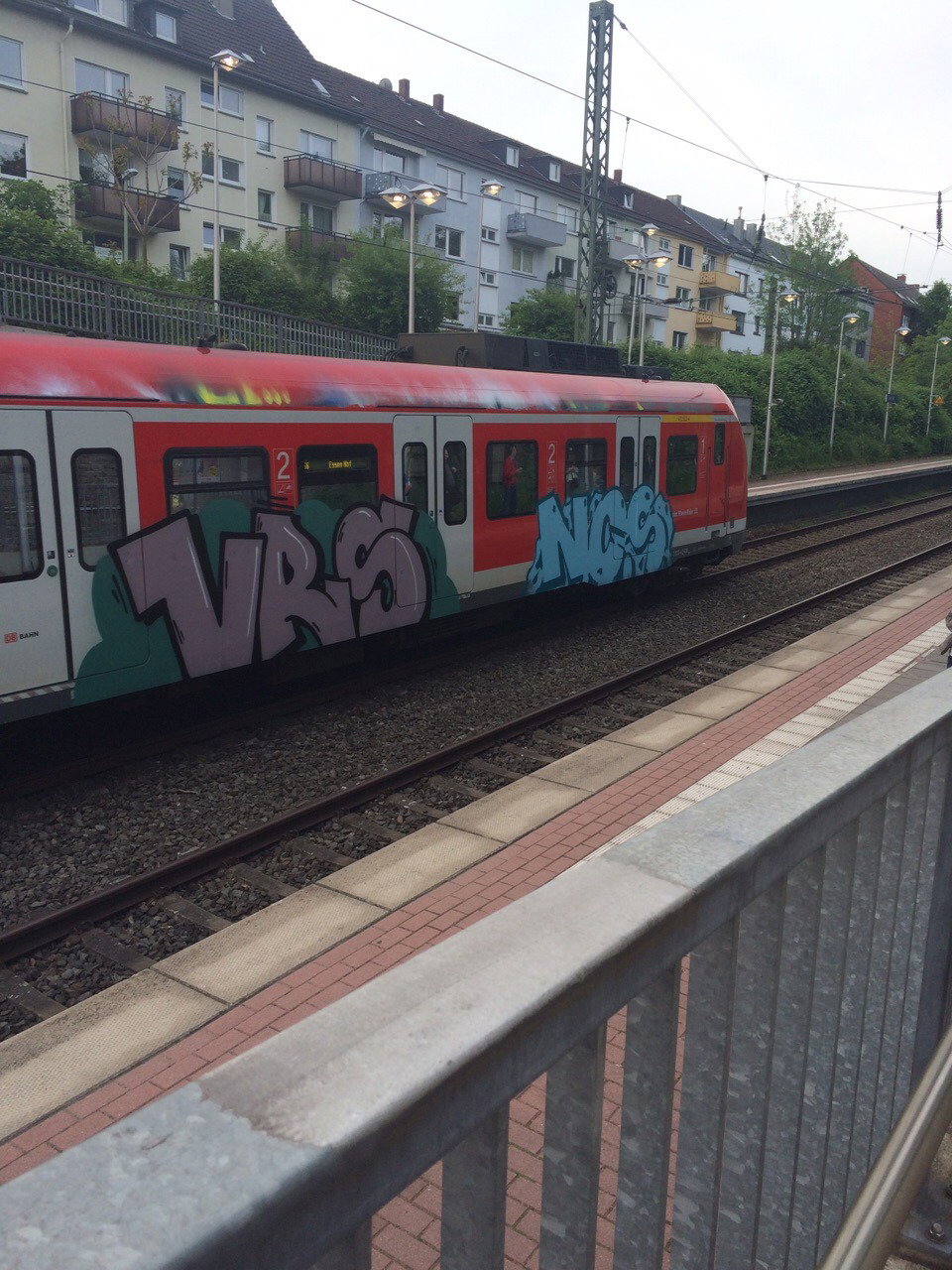 Graffiti Train - Photo by gartenzwerg - vrs, nc's