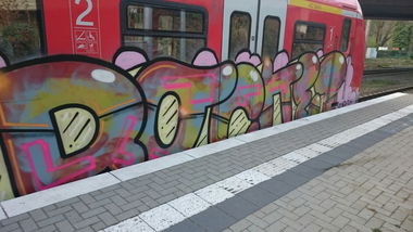Graffiti Train - Photo by gartenzwerg - rocket