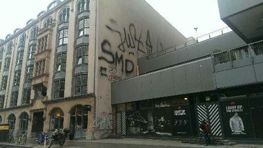 Graffiti Street Art in Berlin - Photo by gartenzwerg - just, smd