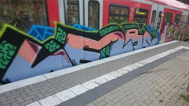 Graffiti Train - Photo by gartenzwerg - lesbe