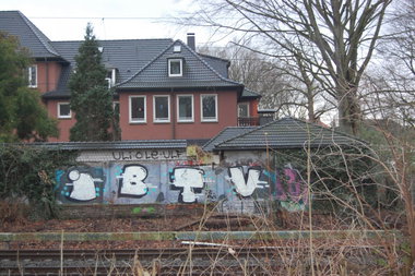 Graffiti Bombing - Photo by gartenzwerg - IB, TV