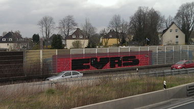 Graffiti Bombing - Photo by gartenzwerg - cva's
