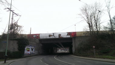 Graffiti Bombing - Photo by gartenzwerg - cr