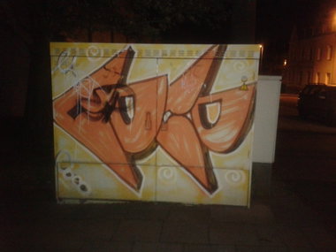 Graffiti Bombing in Essen - Photo by gartenzwerg - COCO, EI