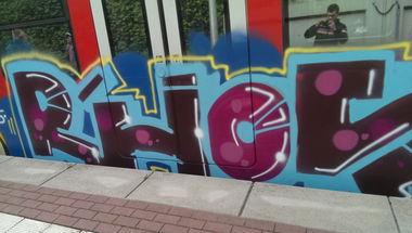 Graffiti Train - Photo by gartenzwerg - rhos
