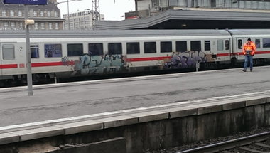 Graffiti Train - Photo by gartenzwerg - cfhh, cfhh