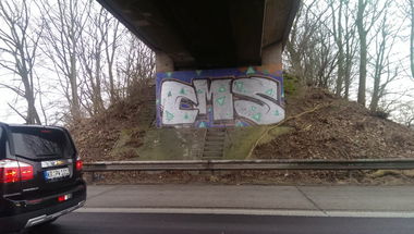 Graffiti Bombing - Photo by gartenzwerg - cms