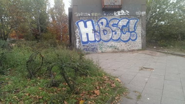 Graffiti Bombing in Berlin - Photo by gartenzwerg - h.bsc!