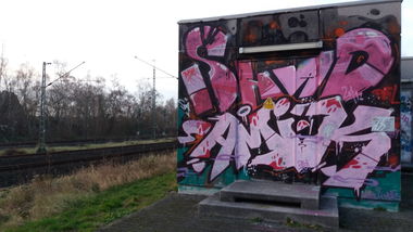 Graffiti Bombing - Photo by gartenzwerg - Shad, Amik
