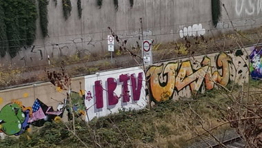 Graffiti Bombing in Essen - Photo by gartenzwerg - ib, tv