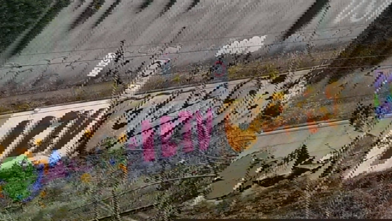 Graffiti Bombing in Essen - Photo by gartenzwerg - ib, tv